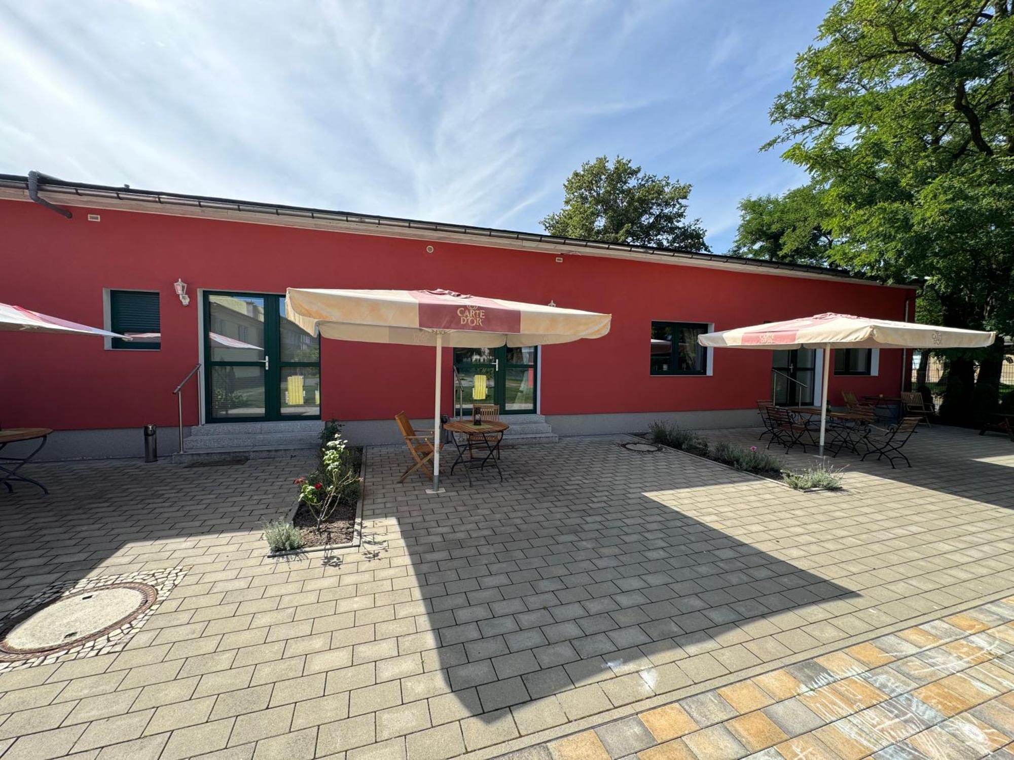 Bed & Breakfast Am Waldguertel Forst  Buitenkant foto