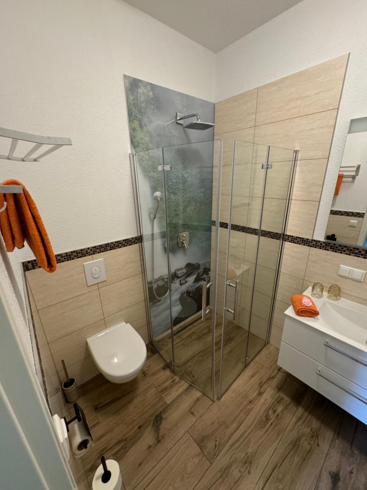 Bed & Breakfast Am Waldguertel Forst  Buitenkant foto